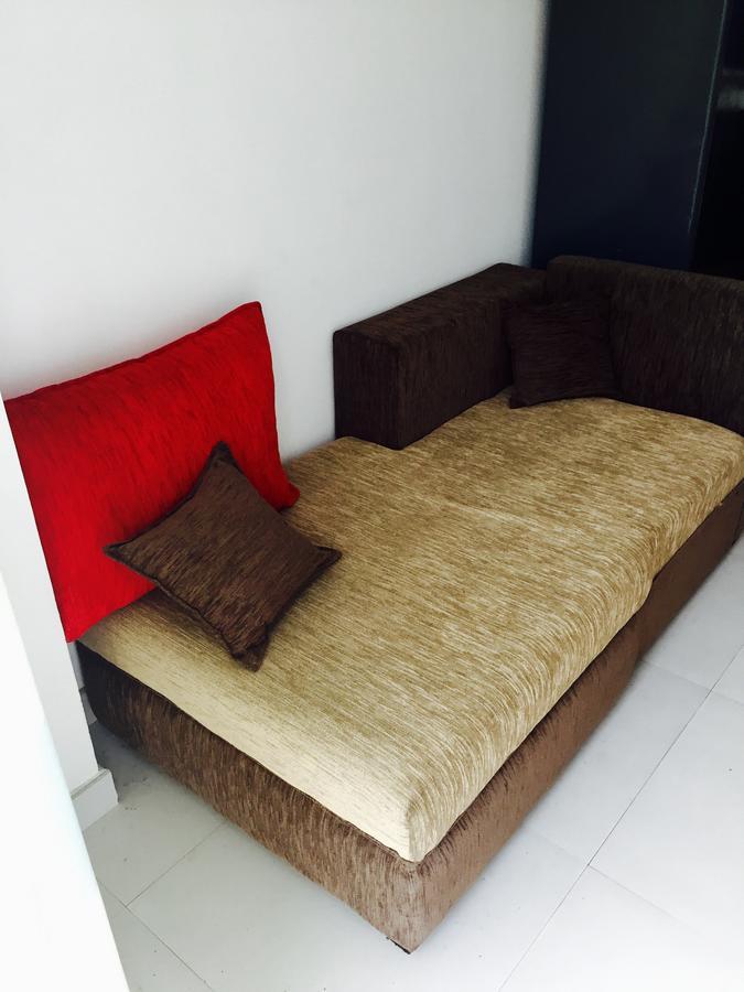 Getmore Bed & Breakfast Канди Екстериор снимка